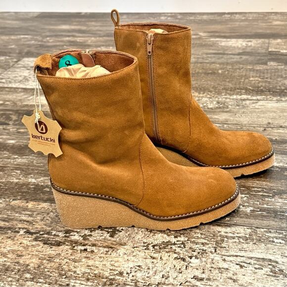 BERTUCHI Made in Spain Wedge Suede Boots Tan Side Zipper Womens Size 8‎ Boho NWT - Picture 10 of 15